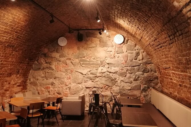 The Charms of Stockholm's Old Town with a Taste of Vikings Mead - Vasabron and the Vasa heirs: kings, warfare, and the Baltic as a power center