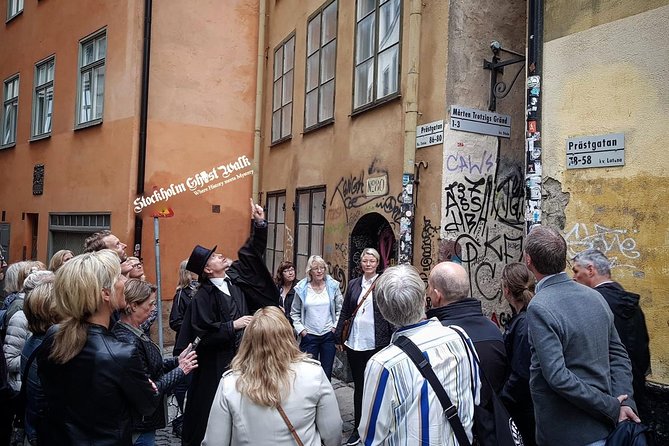 The Original Stockholm Ghost Walk and Historical Tour - Gamla Stan - Meeting at Järntorget 84 and Getting Your Bearings