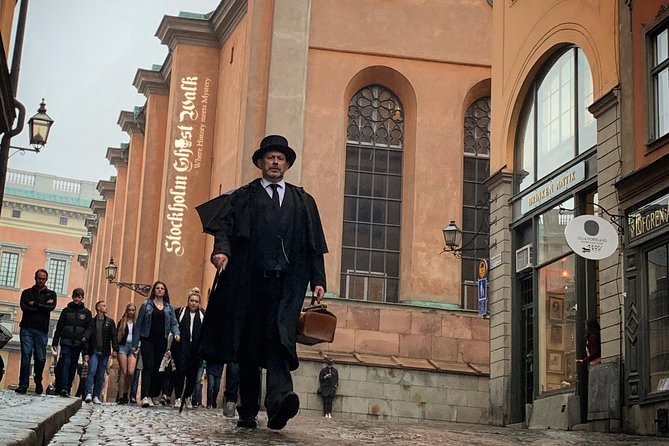 The Original Stockholm Ghost Walk and Historical Tour - Gamla Stan - Sensory History: Smell and Taste, Not Just Spooky Words