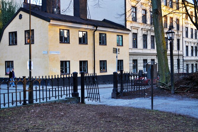 The Stockholm Witch Trials: A Self-Guided Audio Walking Tour Game - Should you book Stockholm Witch Trials on audio?