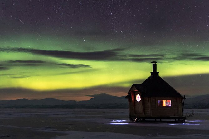 The Ultimate Aurora Photo Adventure - Warm drinks and snacks: small comfort, big payoff