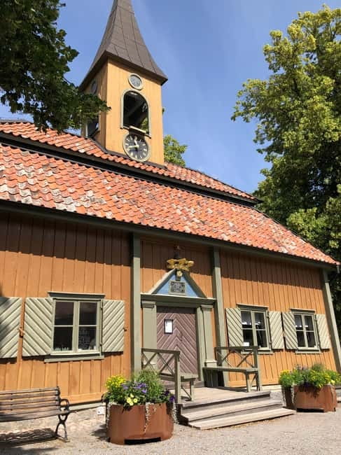 Uppsala city and Sigtuna city 8h tour from Stockholm - What to pack and how to stay comfortable for 8 hours