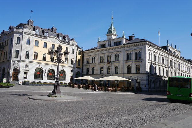 Uppsala Must See 2h city walk - 2h tour of all big attractions! - Museum Gustavianum and the anatomical theatre from the outside