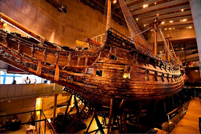 Vasa Museum Guided Tour in Stockholm - Entering the Vasa with skip-the-line momentum
