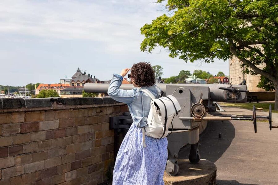 Vaxholm & Stockholm Archipelago: Guided Excursion, Day Trip - Vaxholm at 11:00, a town made for wandering