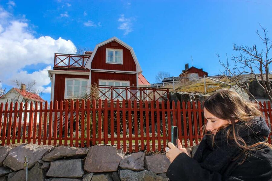Vaxholm & Stockholm Archipelago: Guided Excursion, Day Trip - Picnic lunch and artillery tracks to Vaxholm beach