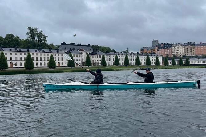 Winter Kayak Tour in Stockholm City (Dry Suit Kayaking) - Gear checklist: what to wear when the warm stuff is not included