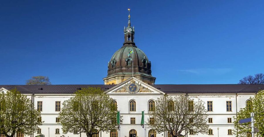 World War II Stockholm Old Town Walking Tour and Army Museum - Key highlights you should care about