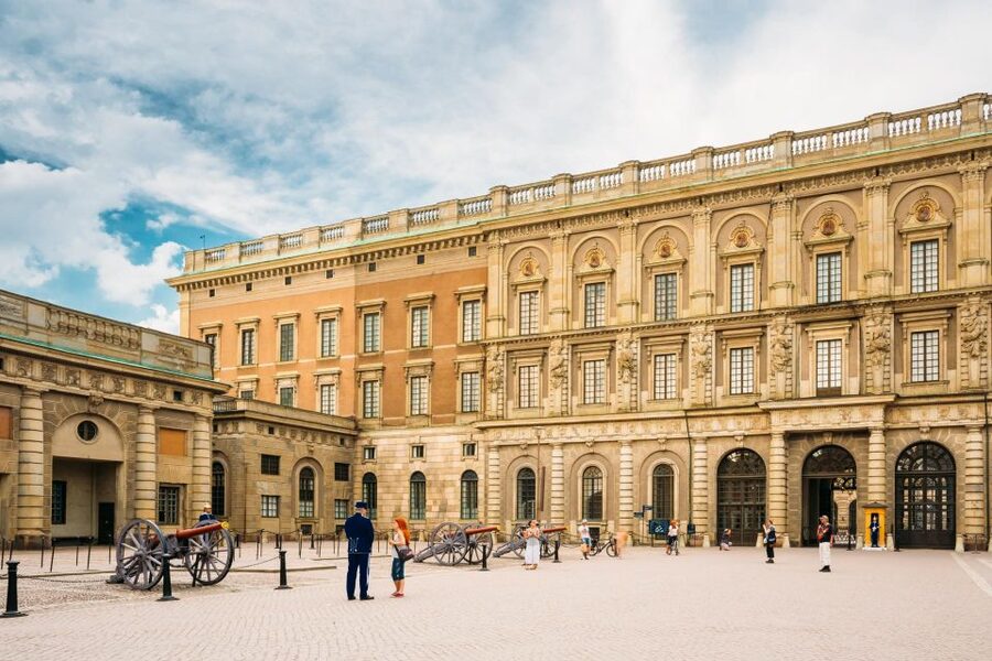World War II Stockholm Old Town Walking Tour and Army Museum - Optional Army Museum: what you gain in the 3-hour tour